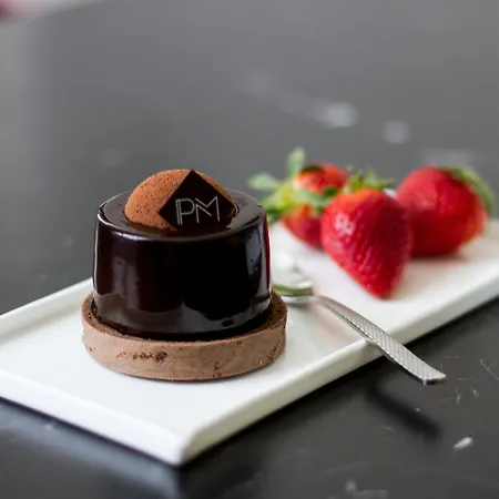 Cardinal Centre Hotel 3*