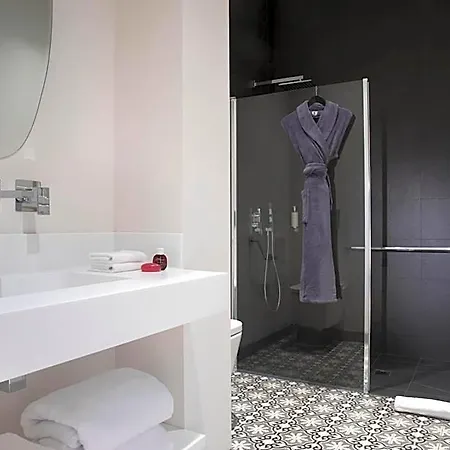 Cardinal Centre 3*