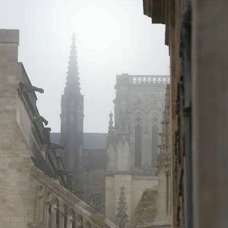 Cardinal Centre Hotel