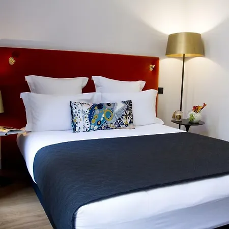 Cardinal Centre Hotell 3*