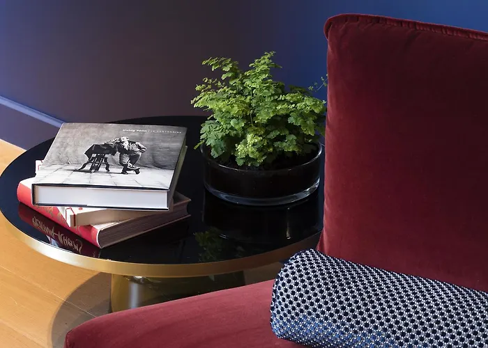 Hotel Cardinal Centre 3*