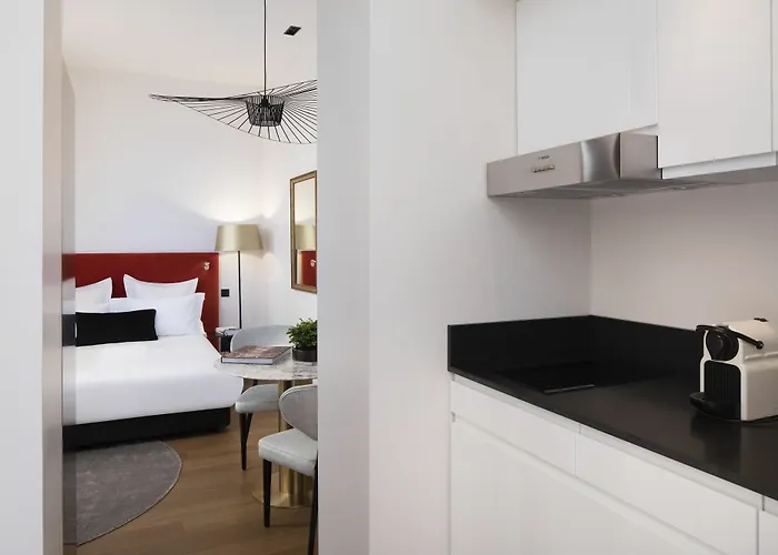 ホテル Cardinal Centre