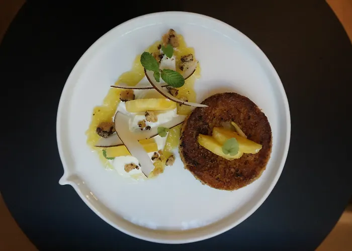 Cardinal Centre Hotel 3*